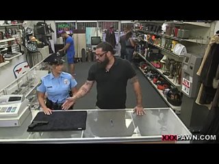 eporner com - [vtw11nz0oju] xxx pawn - police, big dick (240)