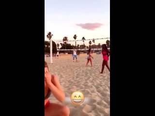 they just decided to get to know each other better. | @videfunny